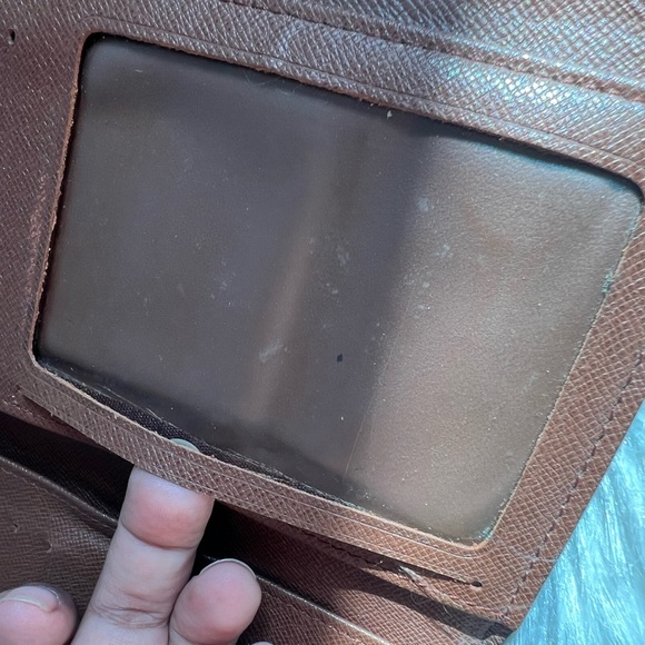 Louis Vuitton Monogram Eugenie Wallet - Picture 12 of 15